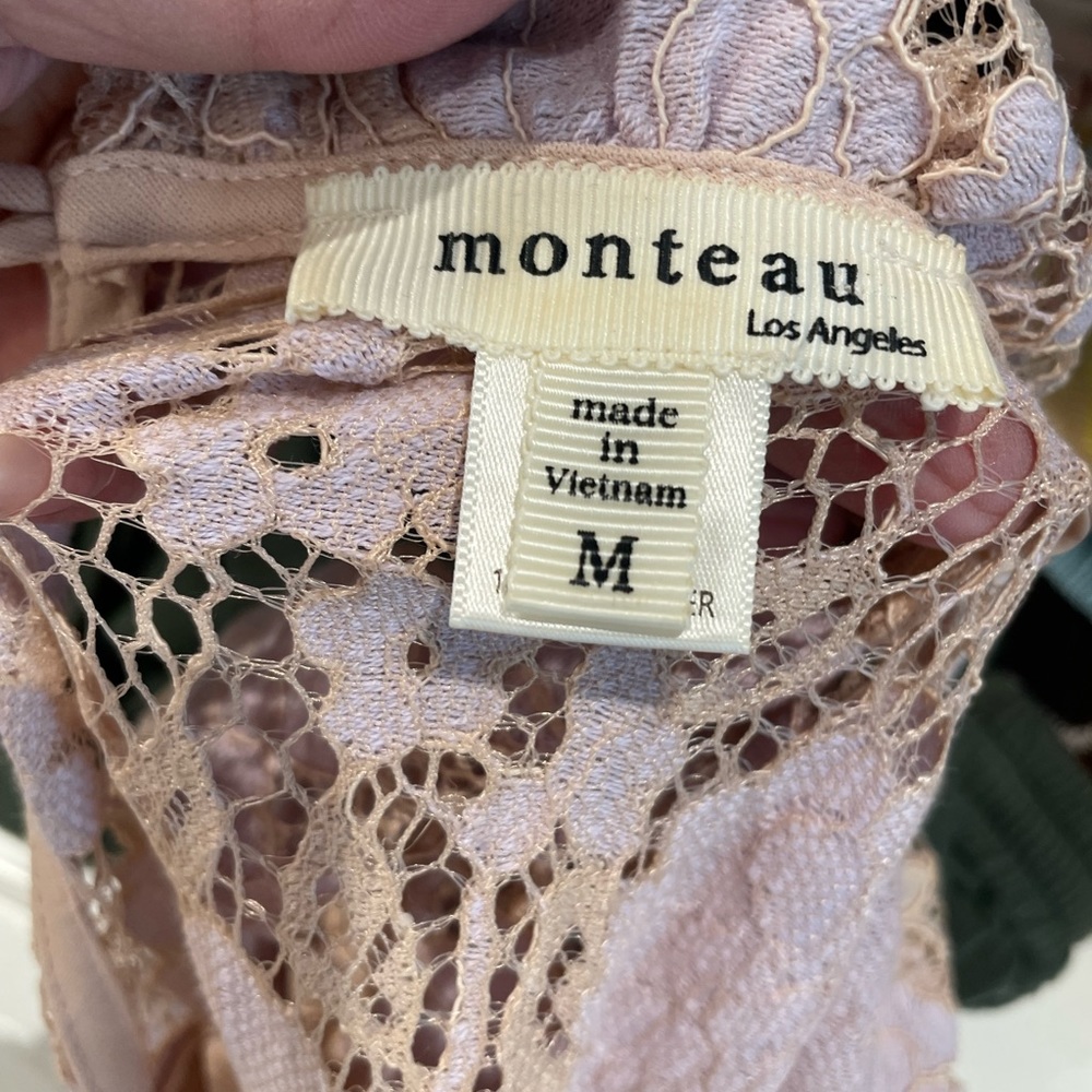 Lace top - Picture 3 of 6